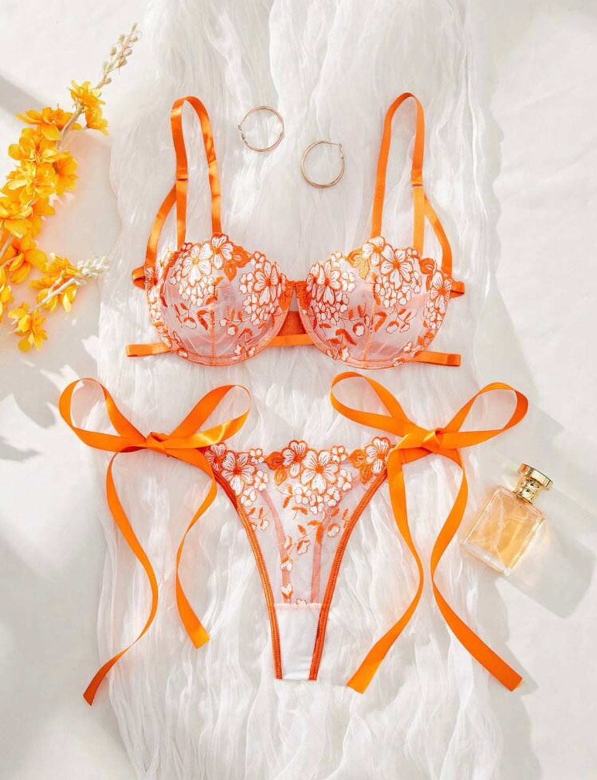 Orange Sky Lace-up